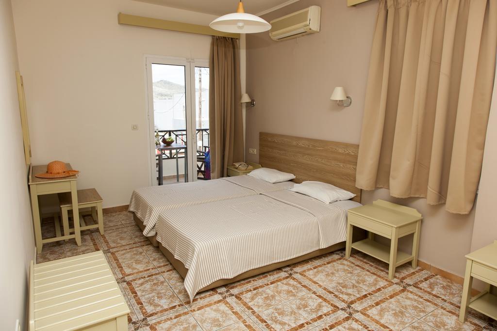 Mithos Apartments Agia Marina Extérieur photo